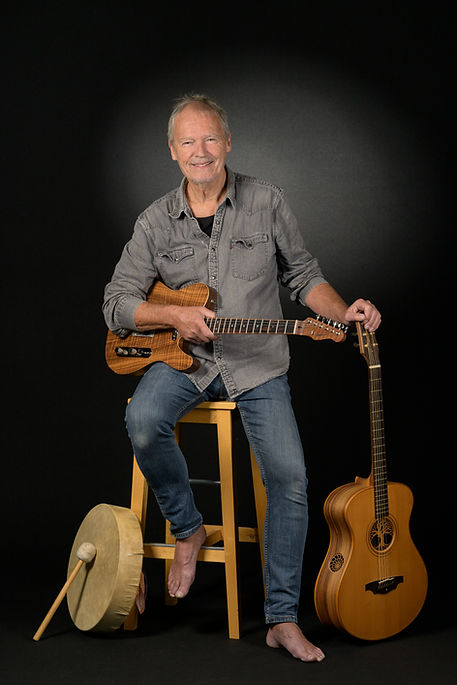 Portrait JC au tambour_edited.jpg