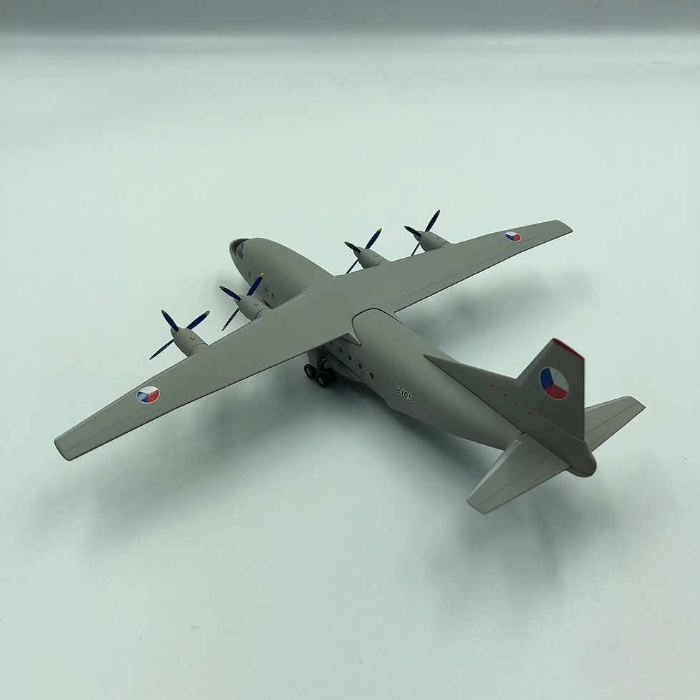 Прев'ю: Модель літака Antonov An-12 Czech Air Force 2105 масштаб 1:200