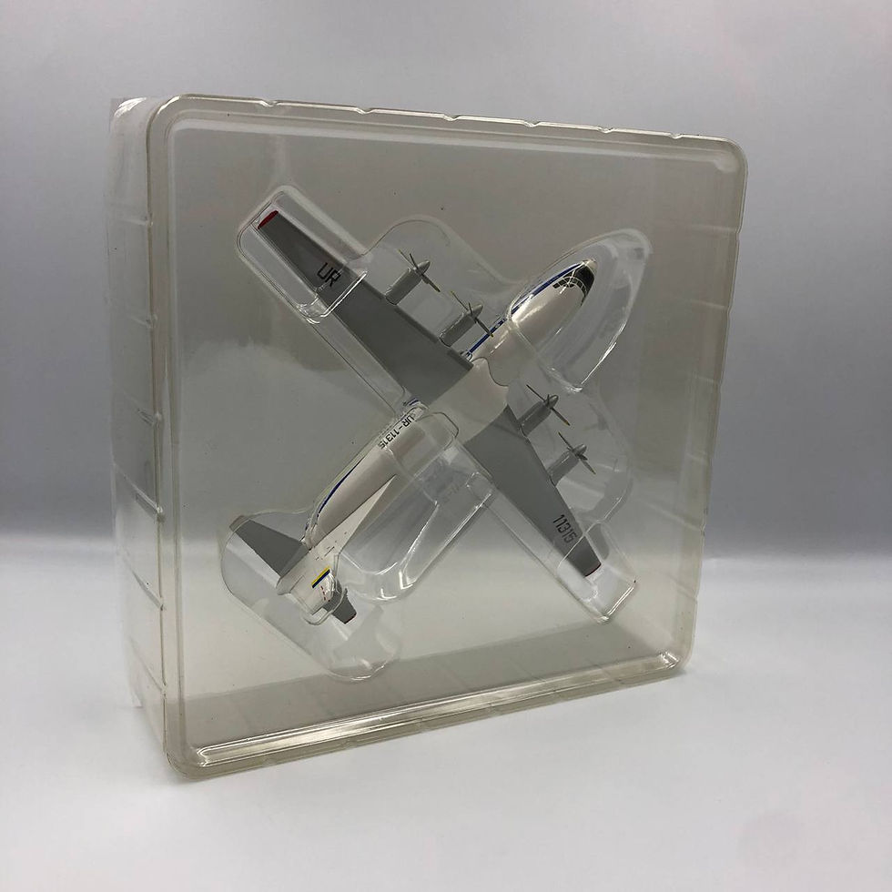 Прев'ю: Модель літака: Антонов Ан-12 UR-11315, Масштаб: 1:200