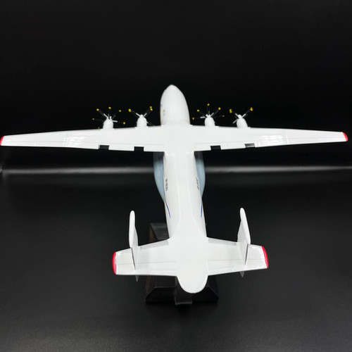 Aircraft model Antonov An-22 