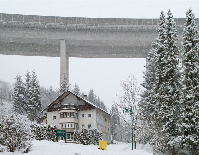 100 - 100 neighborhood, km 56.7 OK.jpg