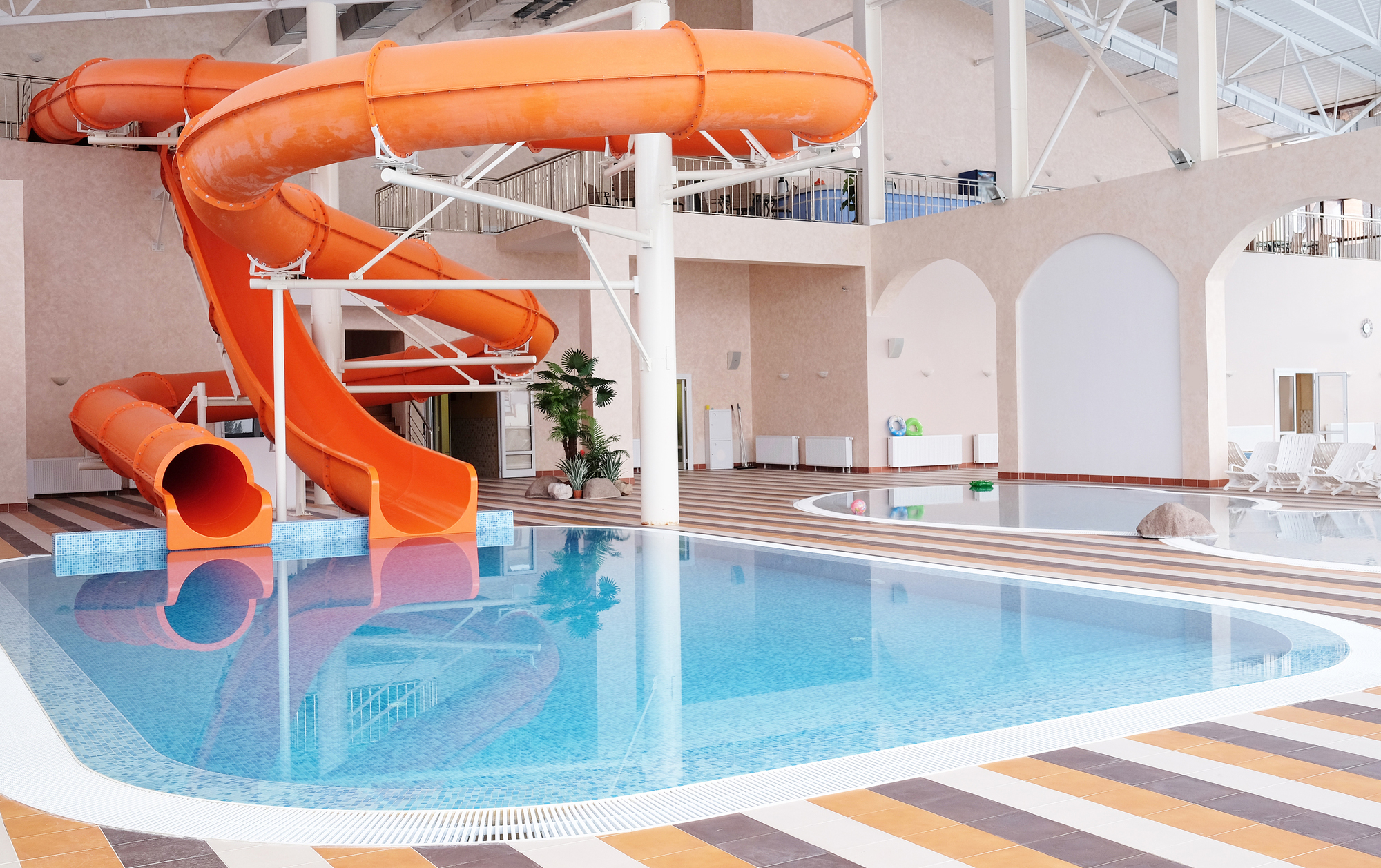cost to maintain indoor pool