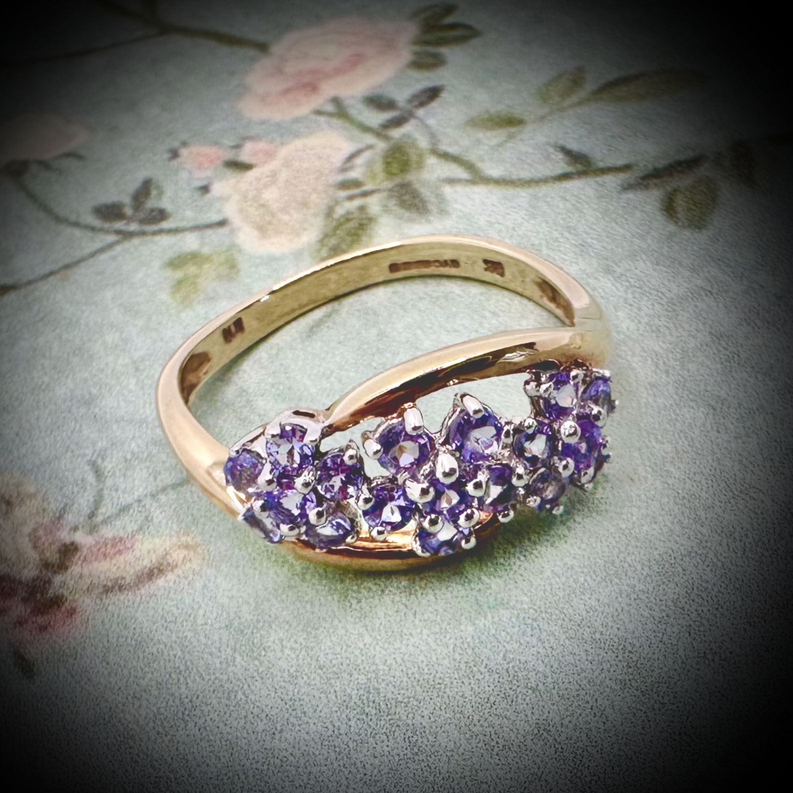 9 Carat Gold Tanzanite Floral Cluster Ring