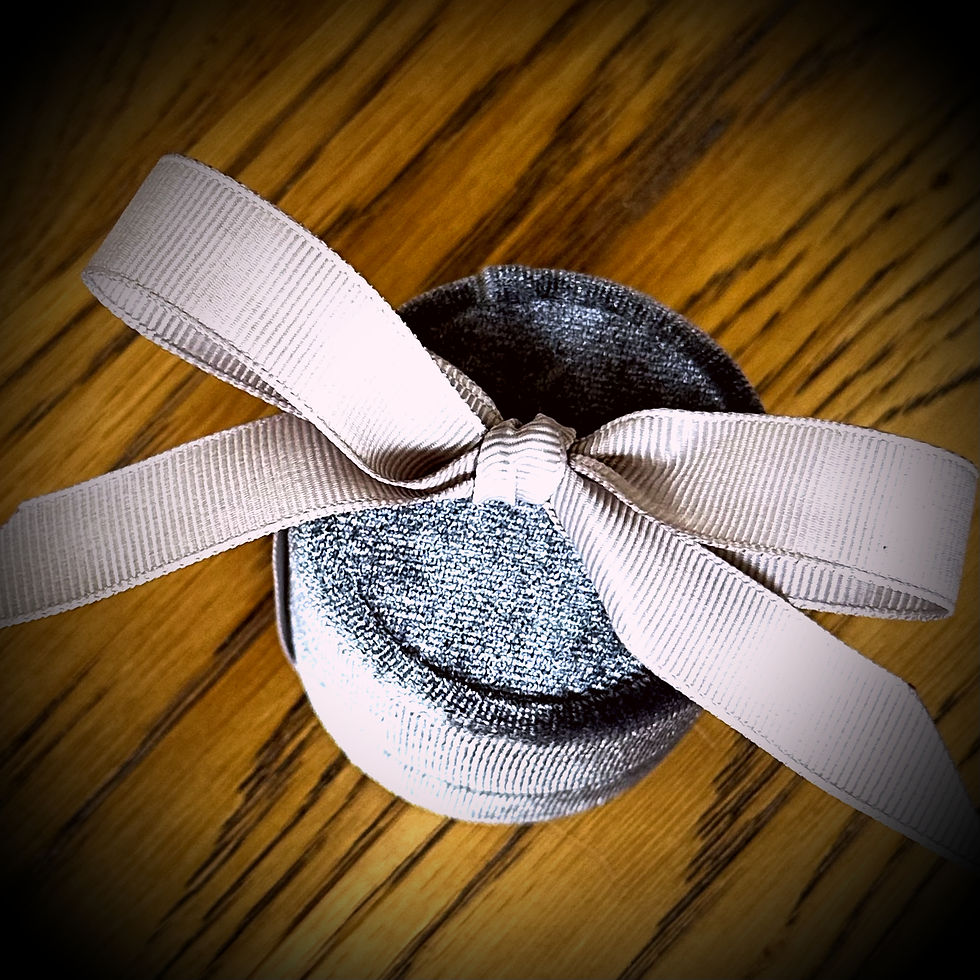 Thumbnail: 9 Carat Gold Pink Tourmaline Three-Stone Ring