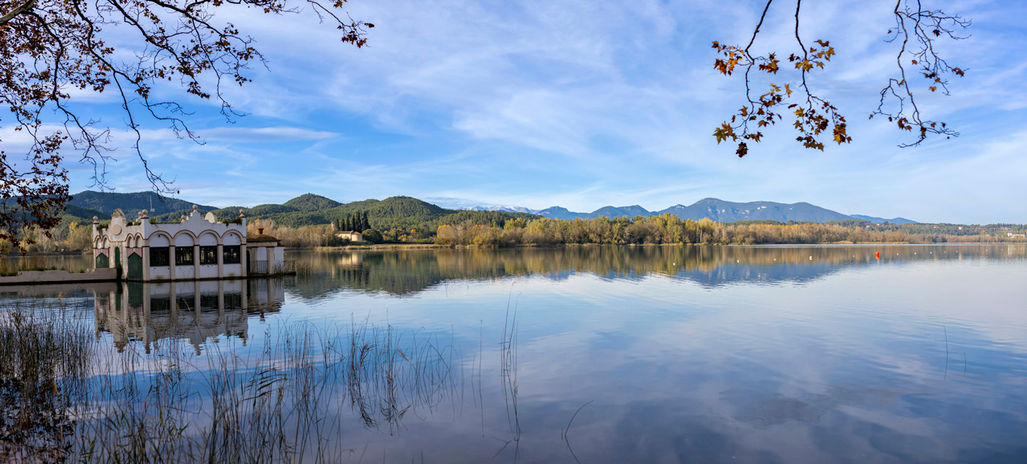 www.slowmoontours.com_Banyoles