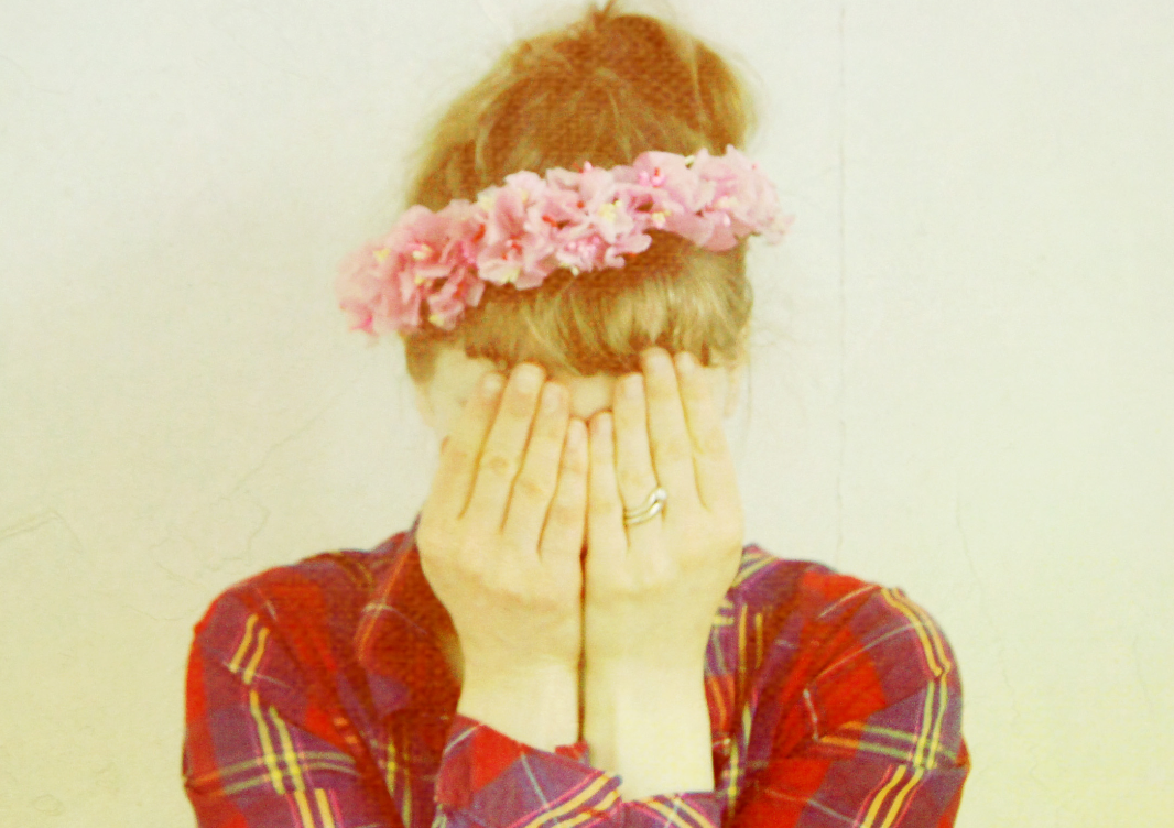 Couronne de fleurs de papier_edited