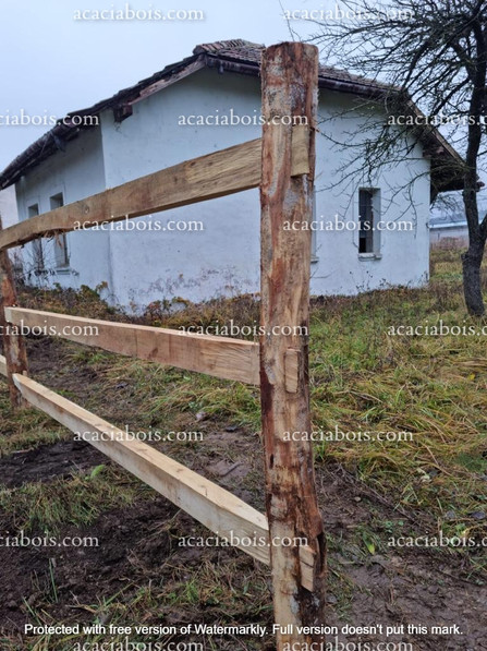 Posts_Rails_Acacia (1).jpeg