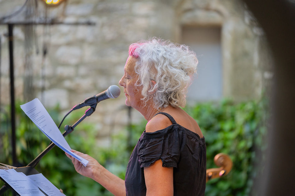 Marthe Omé - poétesse et auteure - animatrice d'ateliers d'écriture dans le gard