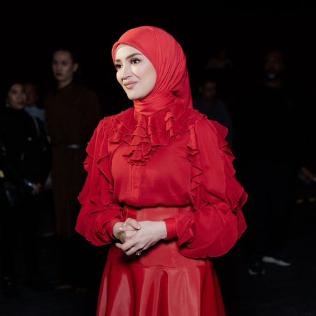 Fazura Muncul Dengan Lagu Baharu ‘Luar Biasa’