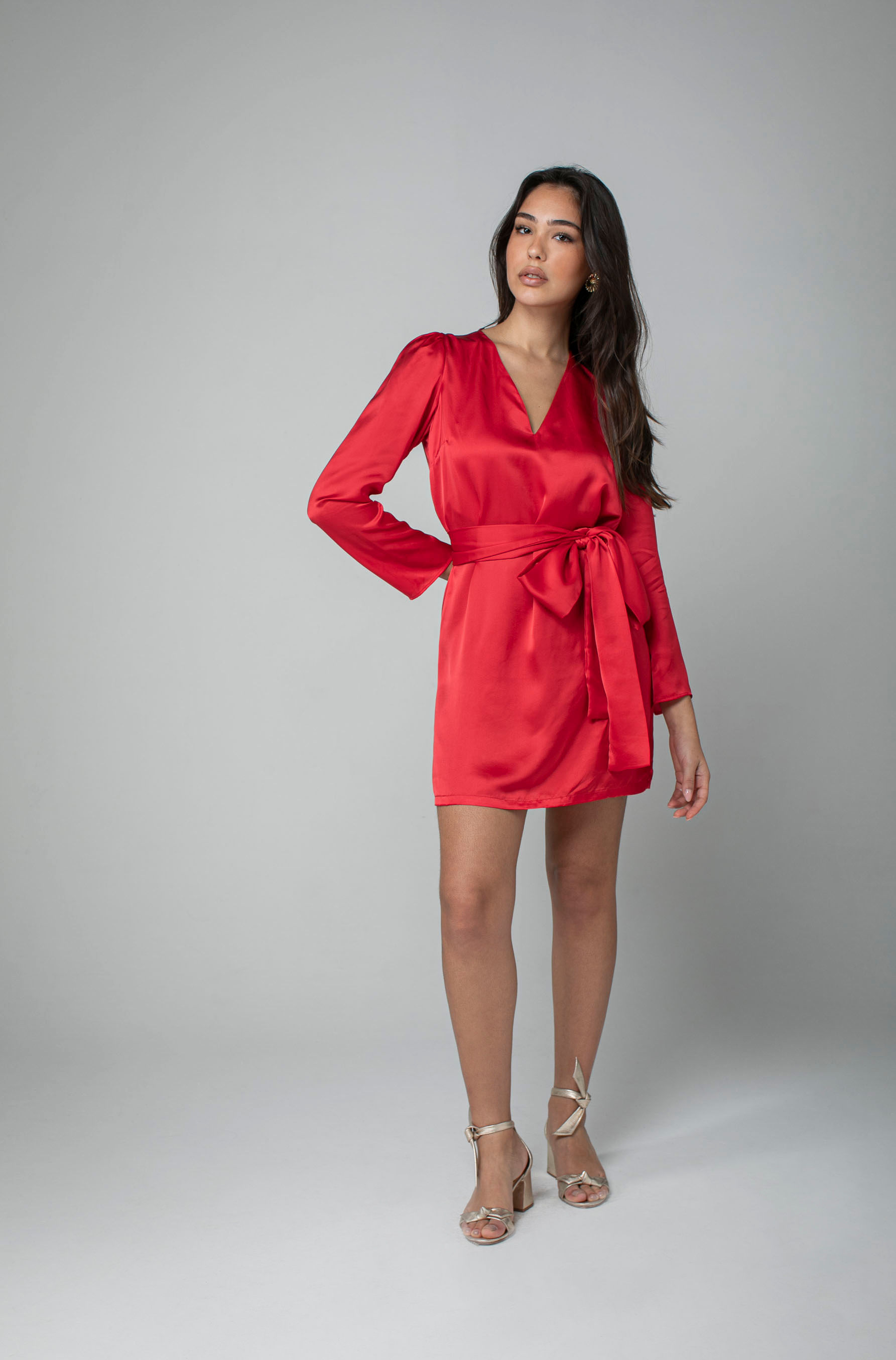 VESTIDO CURTO DE SEDA VERMELHO