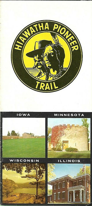 1967 HIAWATHA PIONEER TRAIL Road Map Brochure Iowa Minnesota Wisconsin Illinois