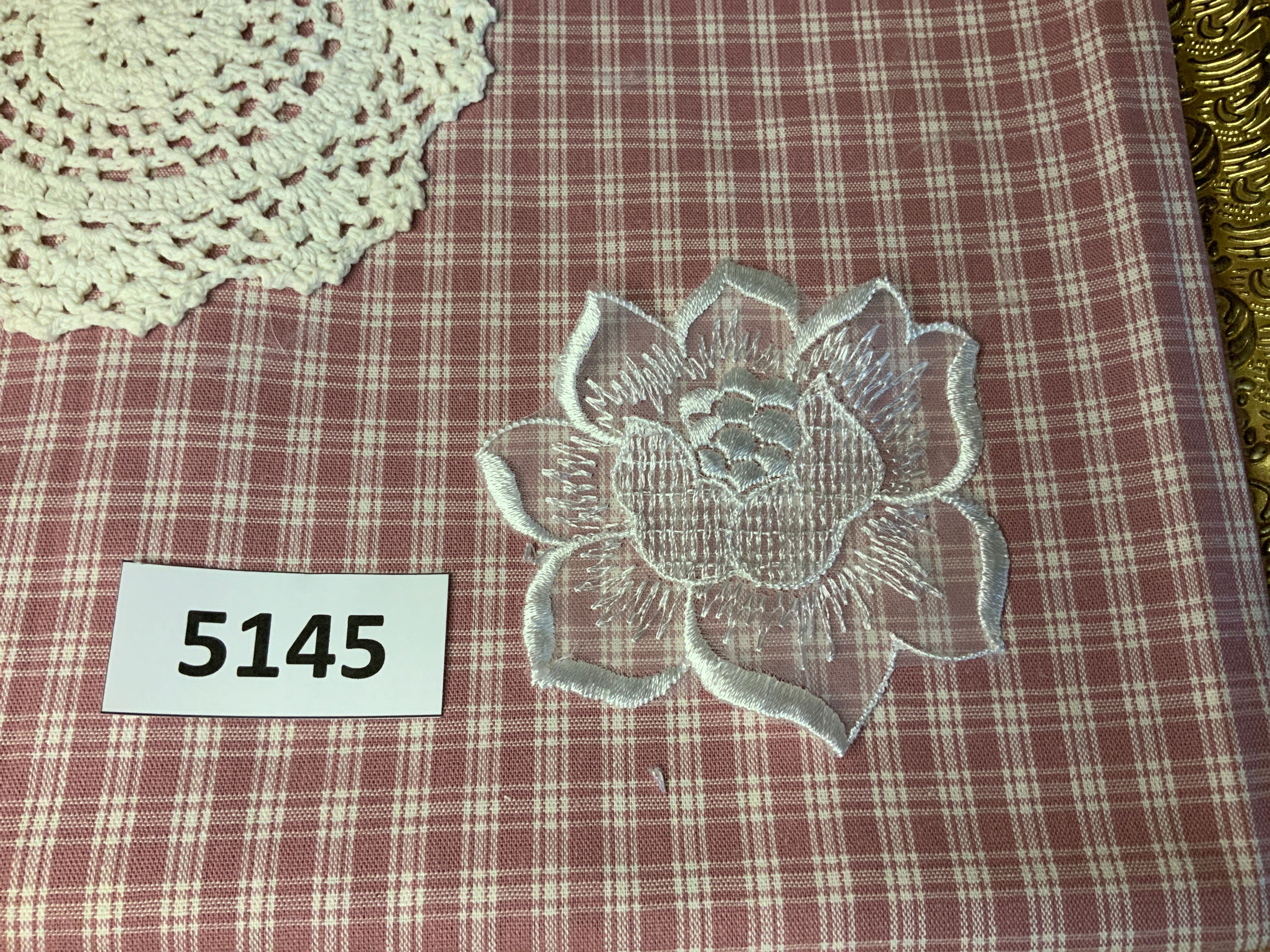 White Embroidered Organza Flower 4x4 (1pcs) #5145