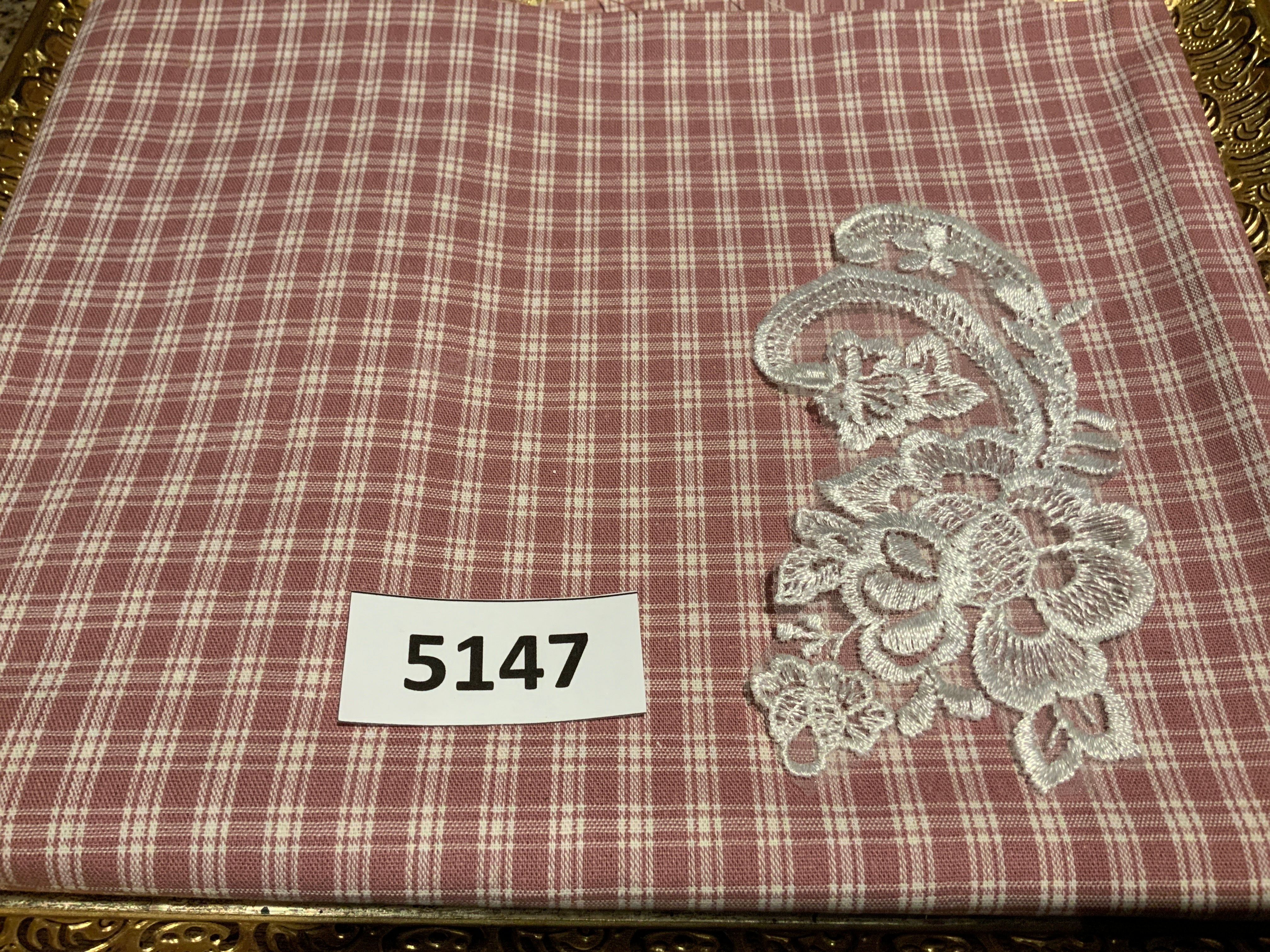 White Embroidered Organza Appliqué  3x5-1/2 (1pcs) # 5147