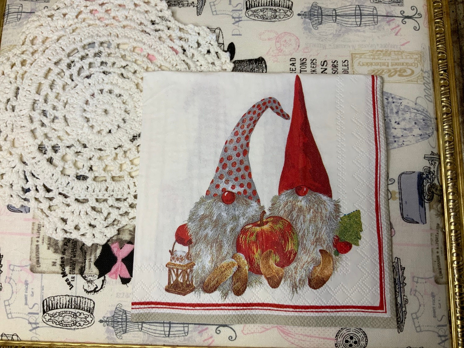 5x5” 3-Ply Gnomes Napkin (1pcs) #2287