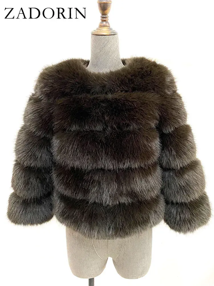 Thumbnail: Elegant & Fluffy Fur Coat  for Women