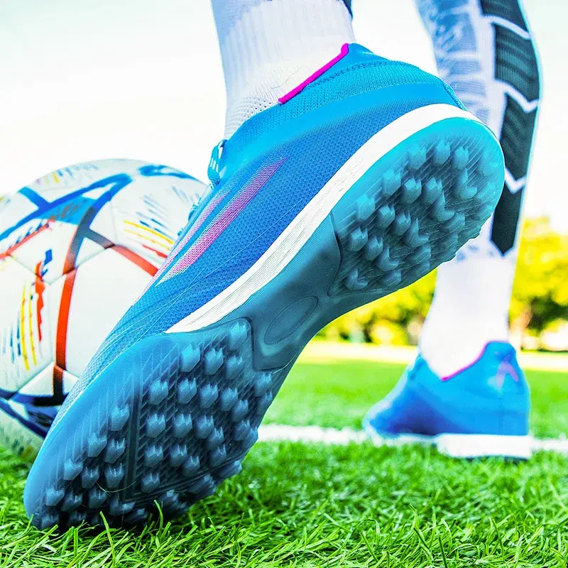 Thumbnail: High Quality Men Soccer Shoes / Cleats for Kids