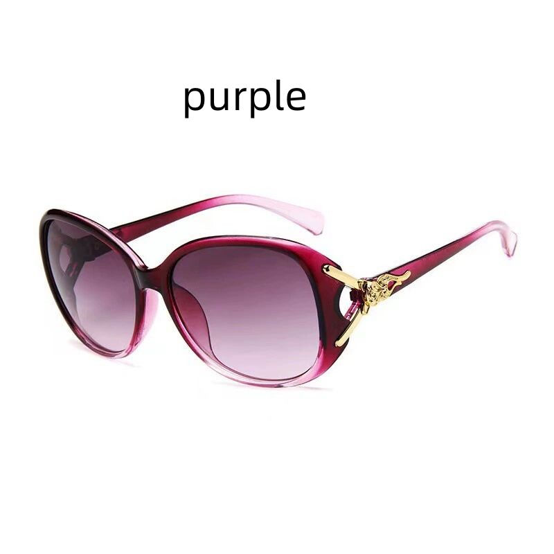 Thumbnail: Stylish Women’s Polarized Fashion Glasses with Fox Emblem – UV Protection, G