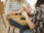 コーヒーショップでの女の子