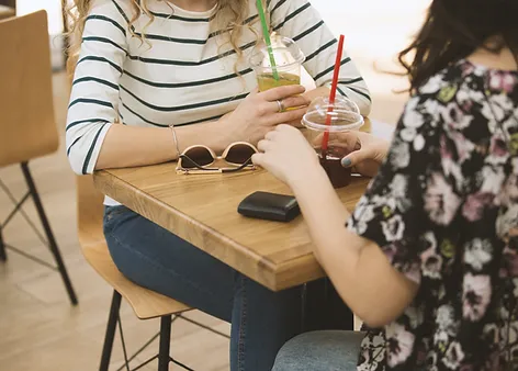 Girls in a Coffee Shop