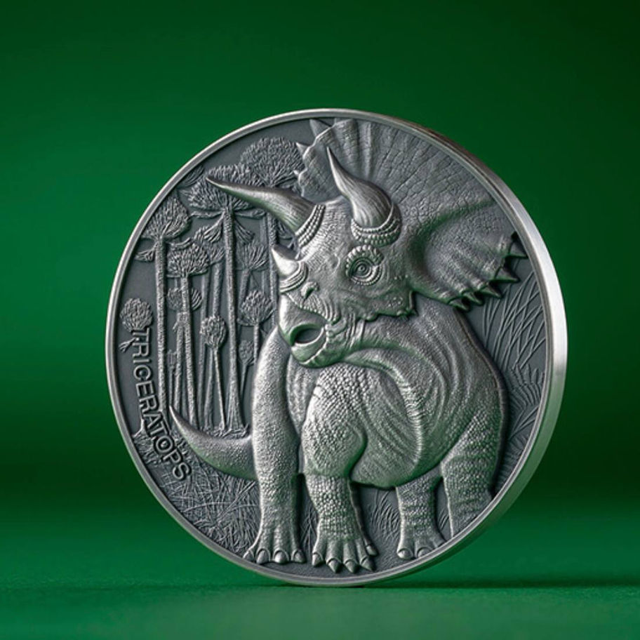 Срібна монета Cameroon 2025 Lost World Triceratops 2 oz Ag .999