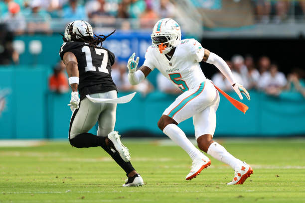 Raiders Battle but Lose to Dolphins 20-13