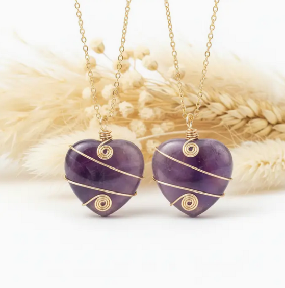 Collier "Cœur Sacré d’Améthyste"