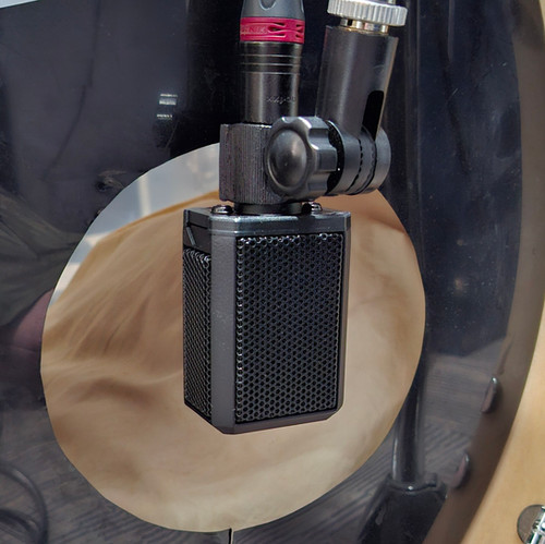 The Capsule8 Figure 8 Dynamic Microphone | DrAlienSmith