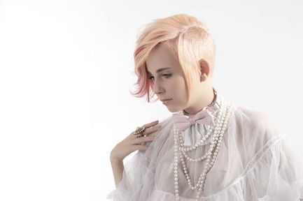 17 - AVEDA HAIR CAMPAIGN