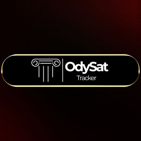 Logotipo de OdySat Tracker en fondo oscuro, representando la marca líder en rastreadores GPS confiables