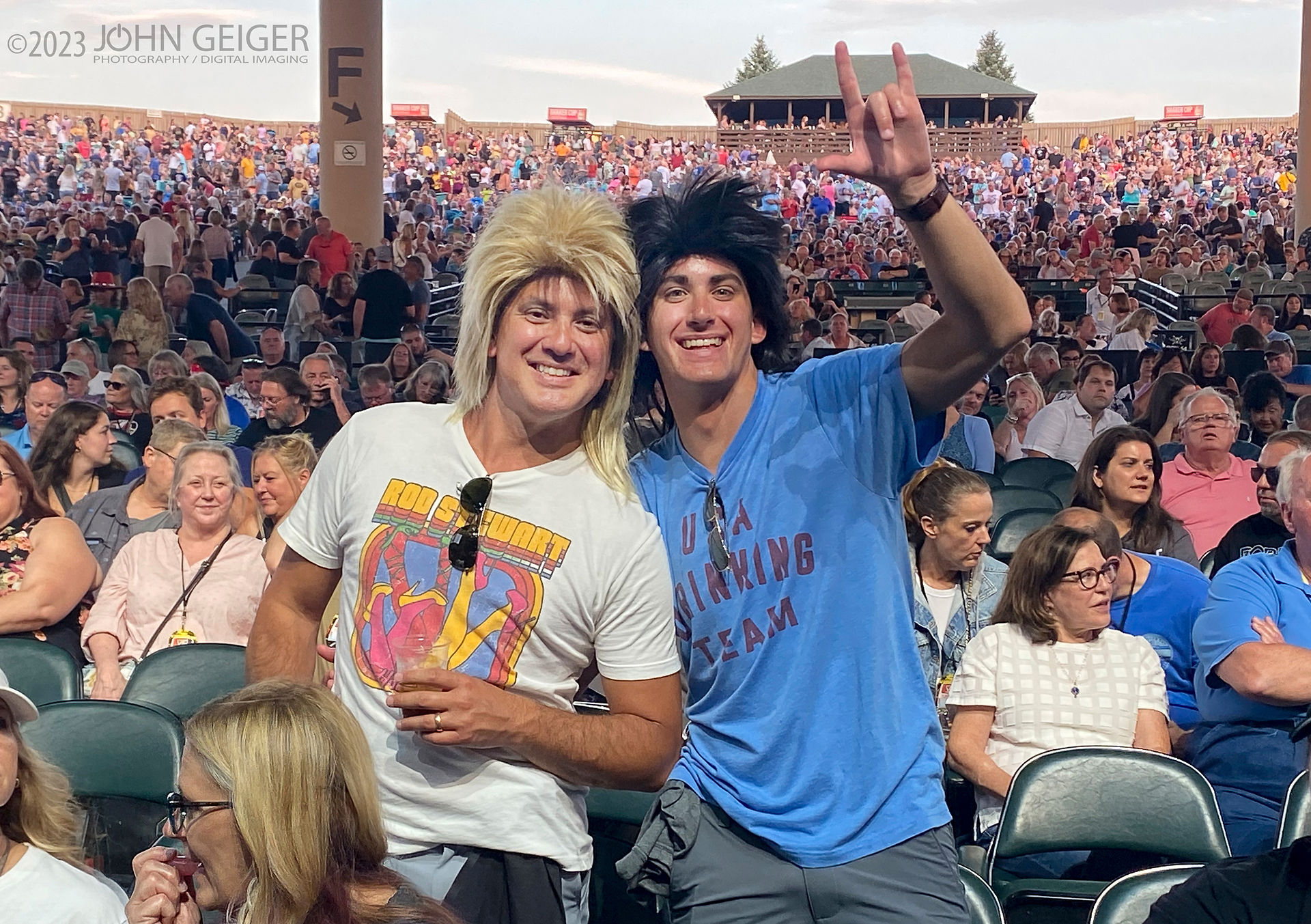 Fans of the band Foreigner at Ruoff Music Center