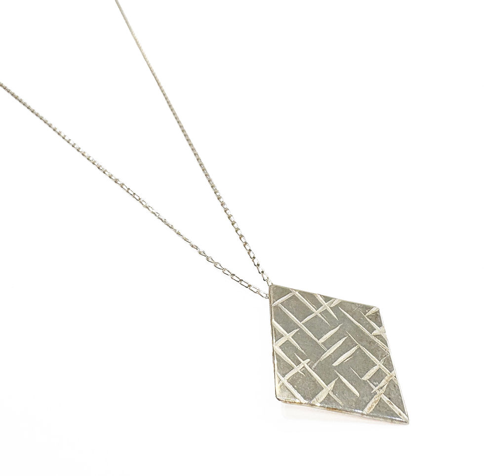 Thumbnail: Textured - necklace