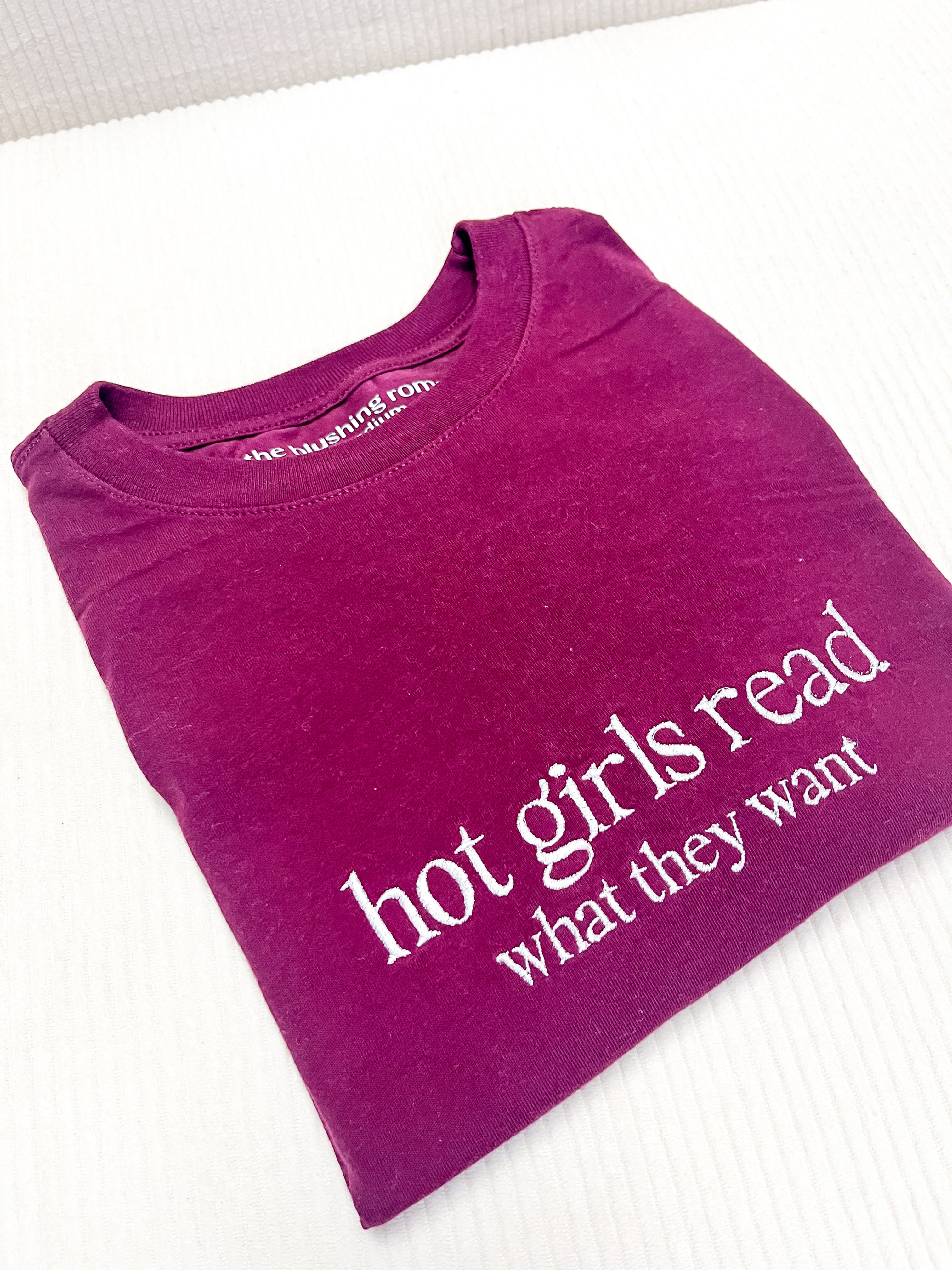 hot girls read what they want | embroidered tee