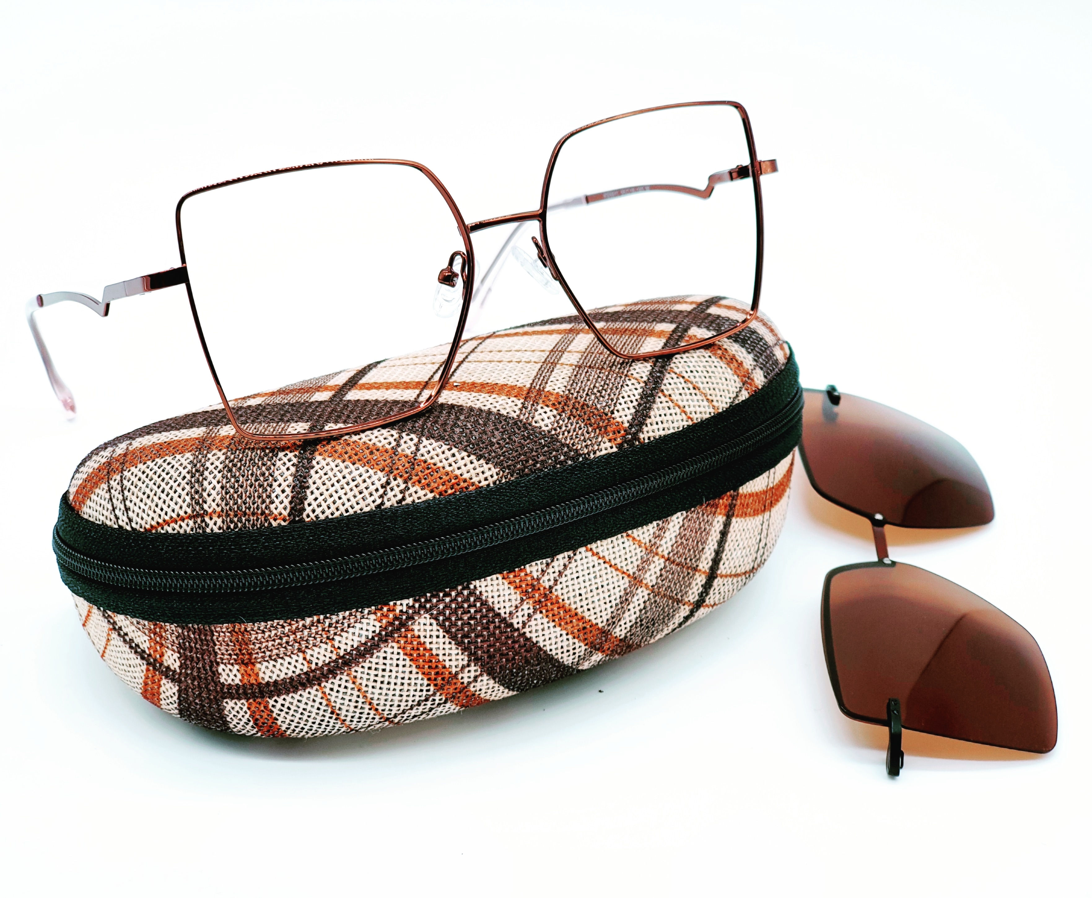 Armação Metal Fina Clipon marrom