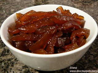 Reserva de papaya, un postre tradicional para noviembre.