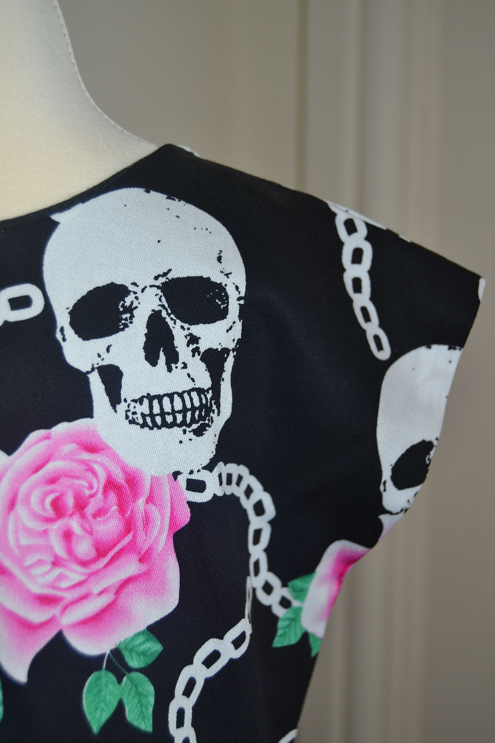 Thumbnail: Metallimonsters Pink Rose and Chains Dress