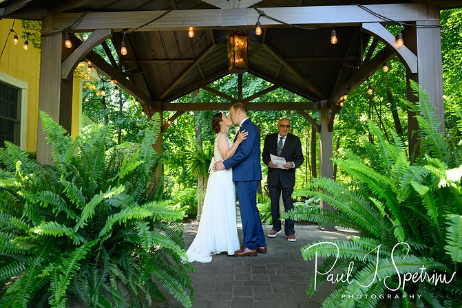 Tree House Tavern Wedding Photos