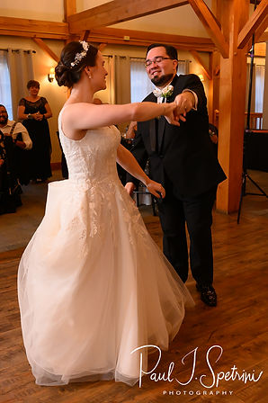 The Barn at Wight Farm Wedding Photos