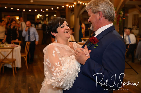 The Barn at Wight Farm Wedding Photos