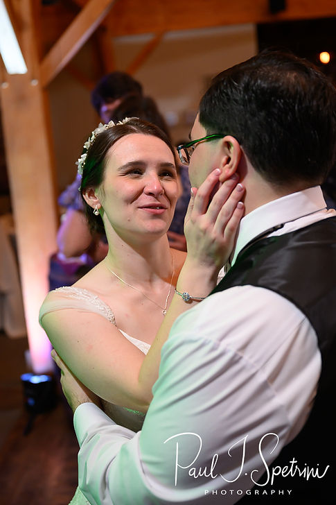 The Barn at Wight Farm Wedding Photos