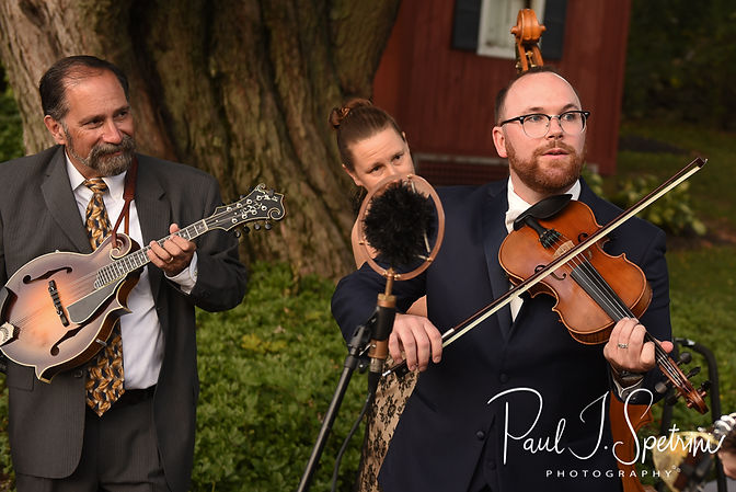 Publick House Historic Inn Wedding Photos