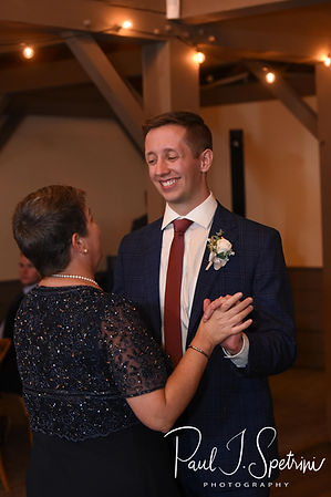 The Barn at Wight Farm Wedding Photos