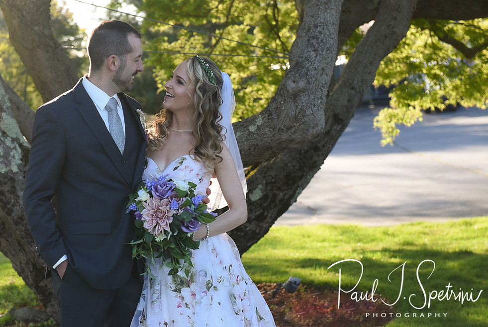Valley Country Club bride and groom port