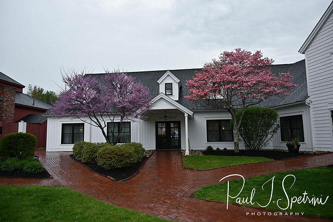 The Barn at Wight Farm Wedding Photos