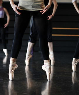 Toe Stand