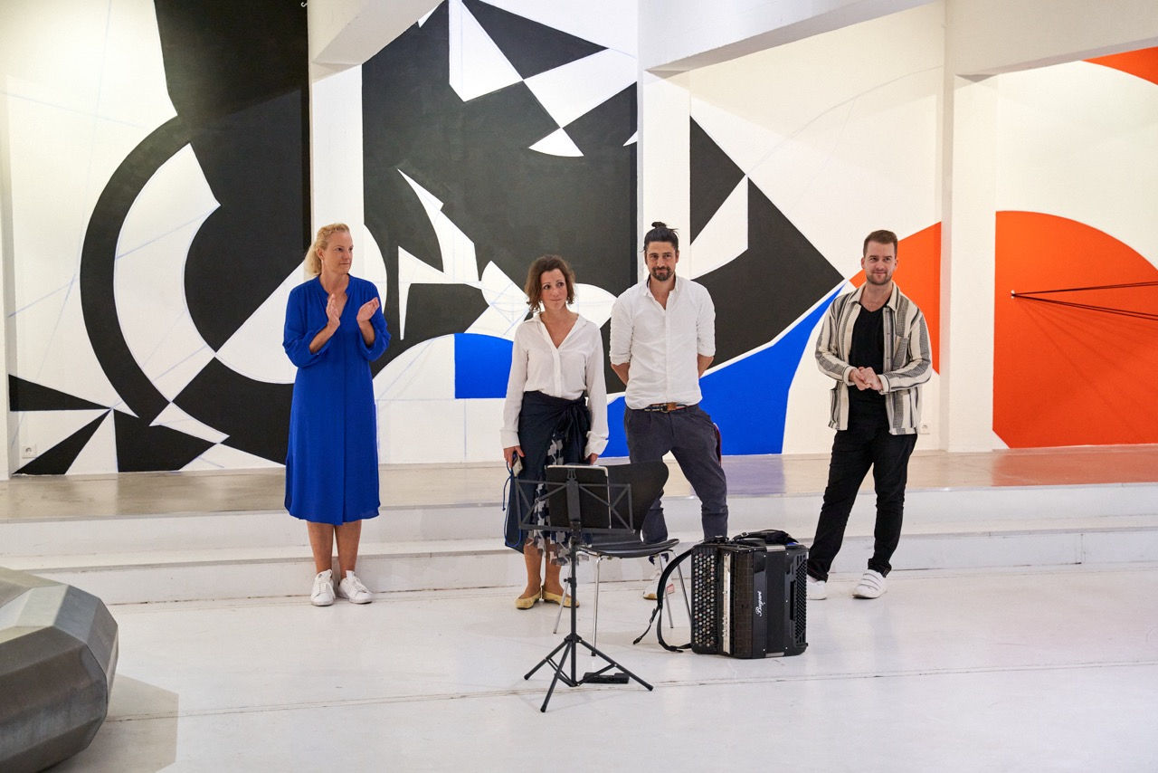 /  3RD-SPC./RP - project no. 3
with Anna-Maria Bogner, Lars Breuer, Igor Grubić, Igor Kovač, Denis Krašković, Gabi Luigs, Linda Nadji, Marie Ogoshi, Helena Parada Kim, Martin Pfeifle, Izvor Pende, Marijana Pende, Nika Špan, Mirko Tschauner, Christoph Westermeier, Eno de Wit and 3RD-SPC./RP (Lina Franko | Andi Slawinski)