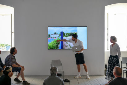 
Panel discussion at the Art Association RIZOM [ K ], Frankopan Castle | © 2023 3RD-SPC./RP - project no. 4 | photo credit: Juraj Vuglač
/ Moderation: Dr. Ewa-Anna Kumelowski and Christoph Westermeier
3RD-SPC./RP – project no. 4, with Anna-Maria Bogner, Lars Breuer, Julia Bünnnagel, Snorre Elvin, Igor Eškinja, Lina Franko, Daniela Georgieva, Igor Grubić, Denis Krašković, David Kummer, Mak Murtić, Linda Nadji, Marie Ogoshi, Mariana Pende, Martin Pfeifle, Andi Slawinski, Christoph Speit, Mari Ángeles del Valle, Mirko Tschauner and Christoph Westermeier
