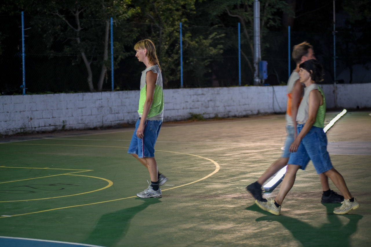 „THE HALF THROUGH“
/ Daniela Georgieva (choreography) and Martin Pfeifle (installation) with Christoph Speit, Snorre Elvin and David Kummer.
3RD-SPC./RP – project no. 4, with Anna-Maria Bogner, Lars Breuer, Julia Bünnnagel, Snorre Elvin, Igor Eškinja, Lina Franko, Daniela Georgieva, Igor Grubić, Denis Krašković, David Kummer, Mak Murtić, Linda Nadji, Marie Ogoshi, Mariana Pende, Martin Pfeifle, Andi Slawinski, Christoph Speit, Mari Ángeles del Valle, Mirko Tschauner and Christoph Westermeier
