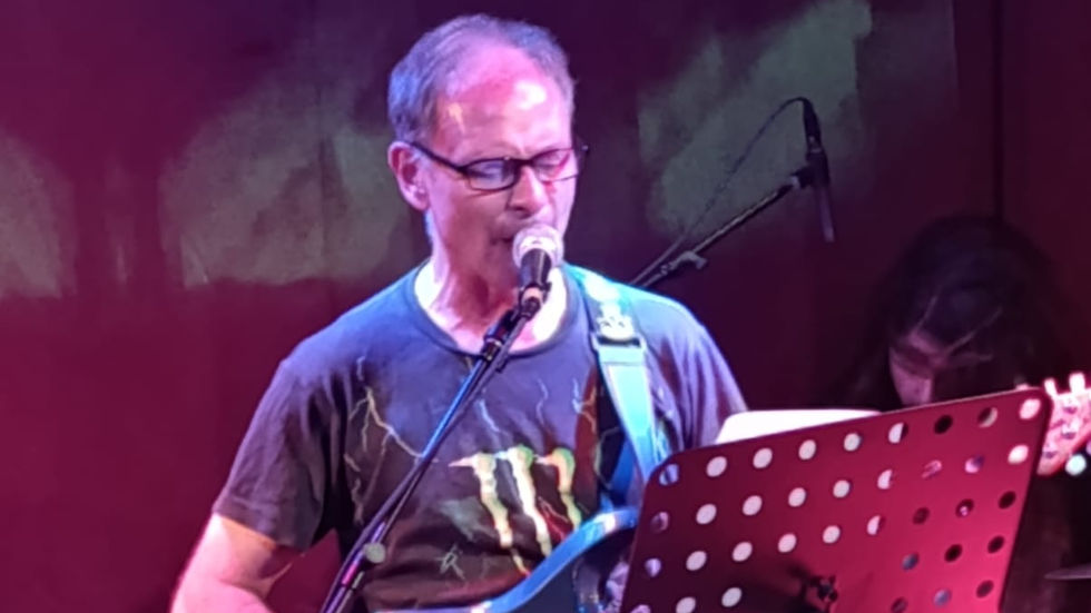 Live Music Performance 12.06.2025