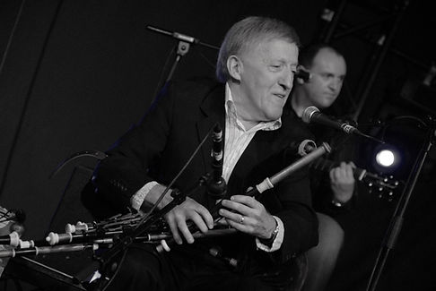 Paddy_Maloney_of_the_Chieftains_(214371161).jpg