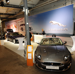 Production units Jaguar Land Rover